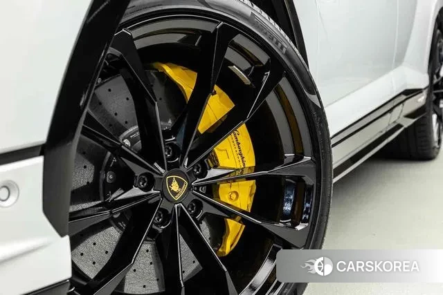 Lamborghini Urus 2024 Белый из Кореи, фото 3