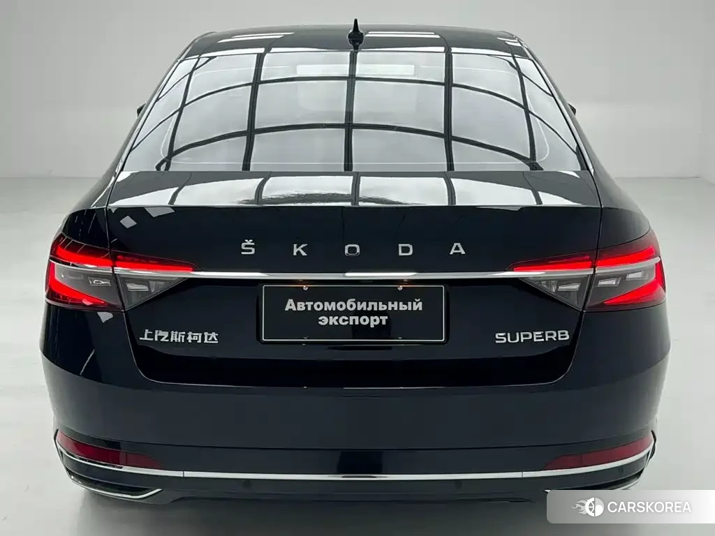 Skoda Superb id 4653775 из Китая 12