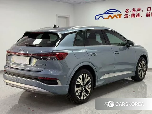Audi Q4 e-tron 2022 Синий из Китая, фото 2