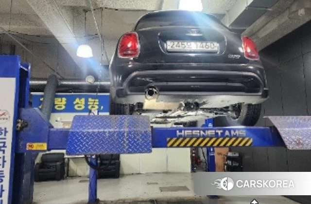 Mini Cooper 2023 Черный из Кореи, фото 2