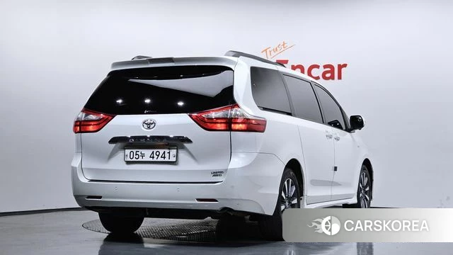 Toyota Sienna id 3942839 из Кореи 12