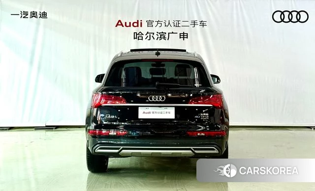 Audi Q5L 2022 Черный из Китая, фото 2