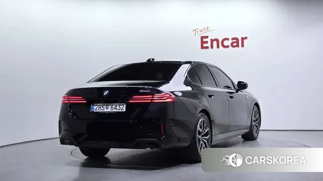 BMW 5 Series (G60) id 3393650 из Кореи 12