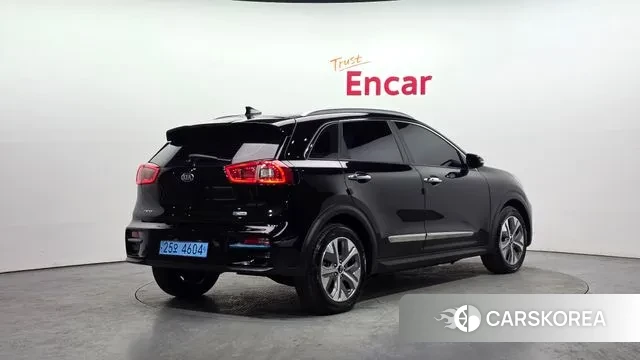 Kia Niro EV id 3778894 из Кореи 12