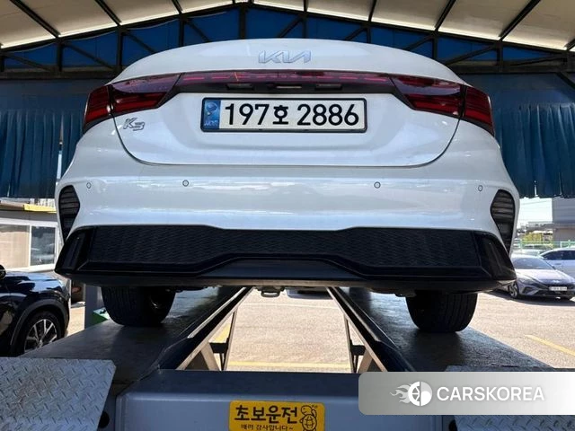 Kia The New K3 2nd generation 2022 Белый из Кореи, фото 2