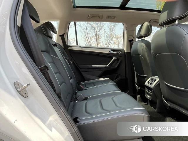 Volkswagen Tiguan L PHEV id 4261121 из Китая 12