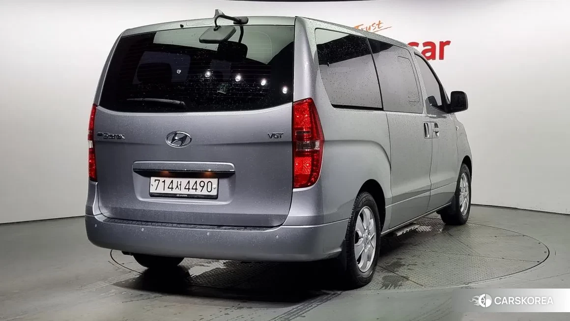 Hyundai The New Grand Starex id 2029241 из Кореи 12