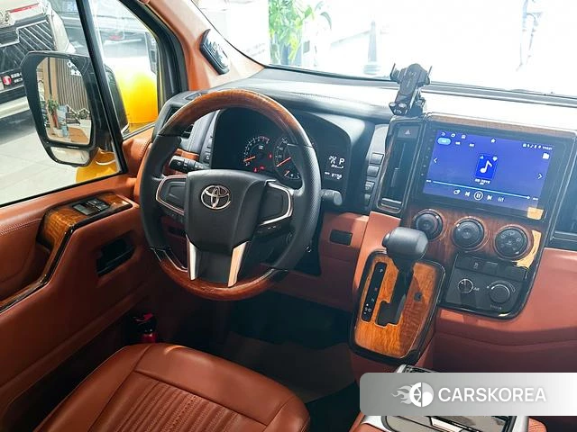 Toyota Hiace 2024 Черный из Китая, фото 5