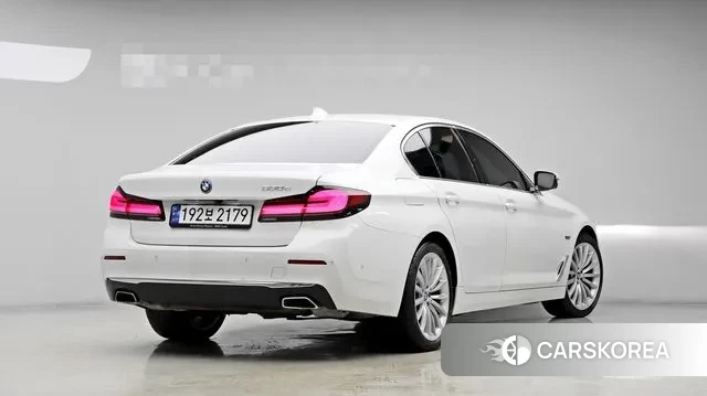 BMW 5 Series (G30) id 3058249 из Кореи 12