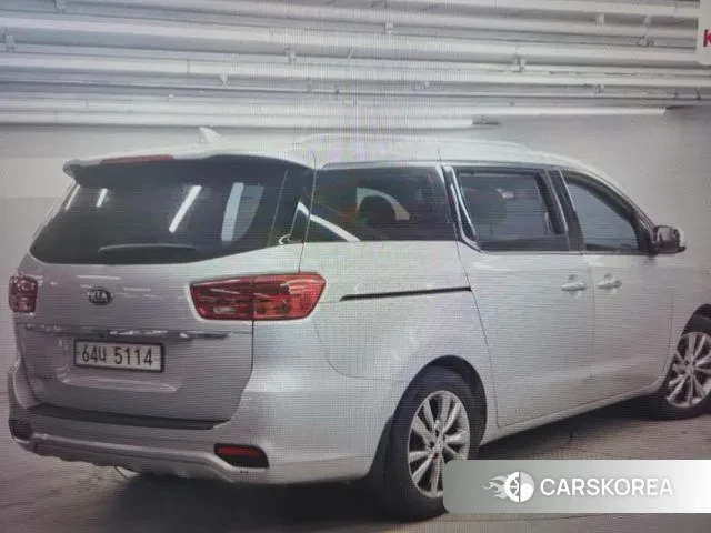 Kia The New Carnival 2018 Серебряный из Кореи, фото 2