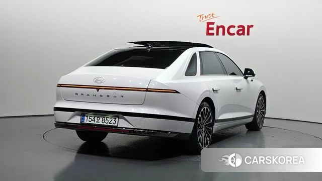 Hyundai Grandeur Hybrid (GN7) id 4329619 из Кореи 12