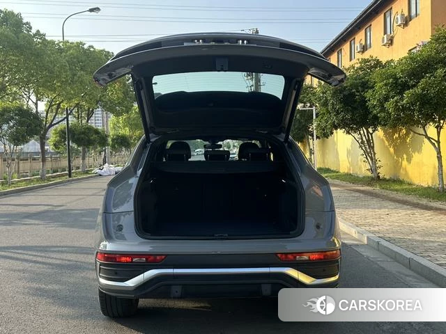 Audi Q5L Sportback id 4335020 из Китая 9