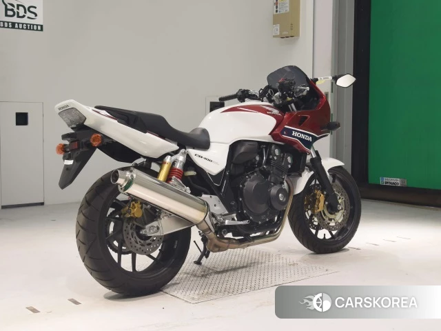 Проданный Honda CB400SF BOLDOR 2015 из Японии, фото 2