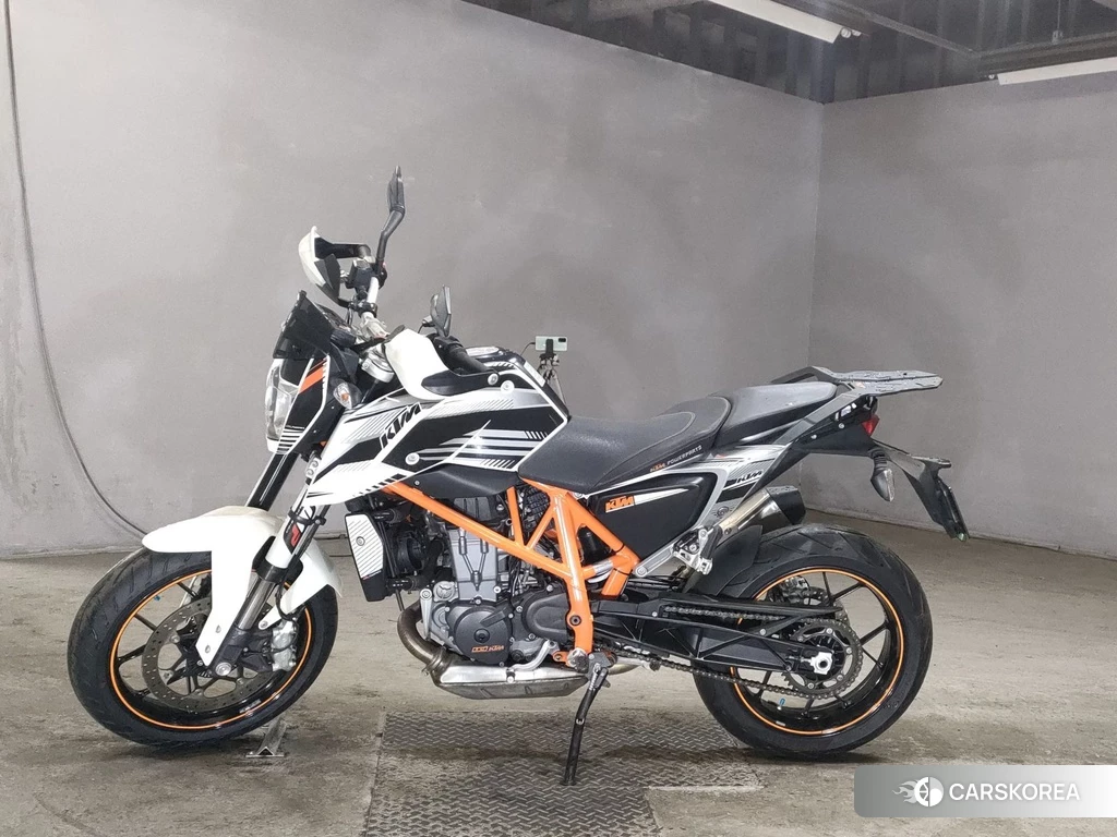 Проданный KTM 690 DUKE 2013 из Японии, фото 2