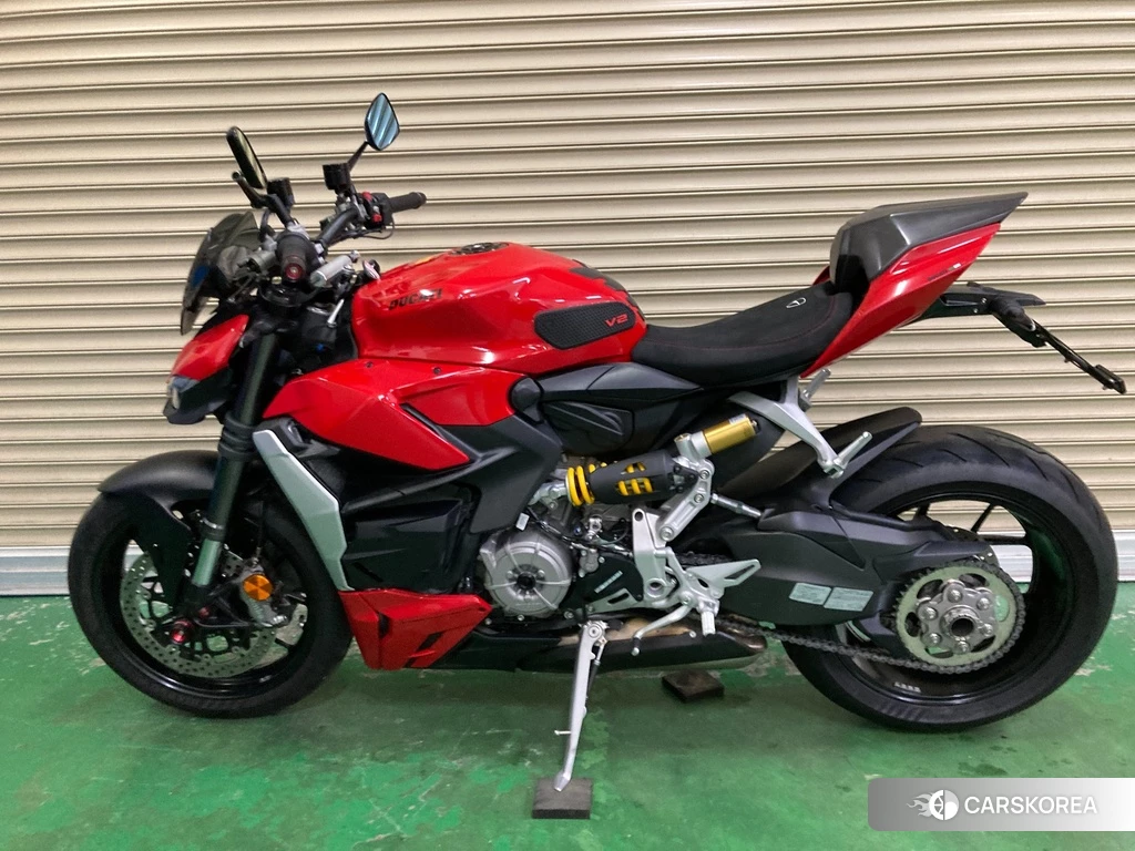 Проданный Ducati STREETFIGHTER V2 2022 из Японии, фото 2