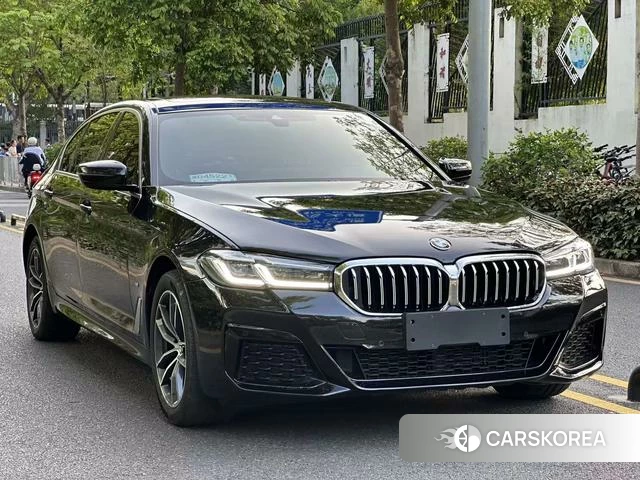 BMW 5 series 2022 Черный из Китая, фото 5