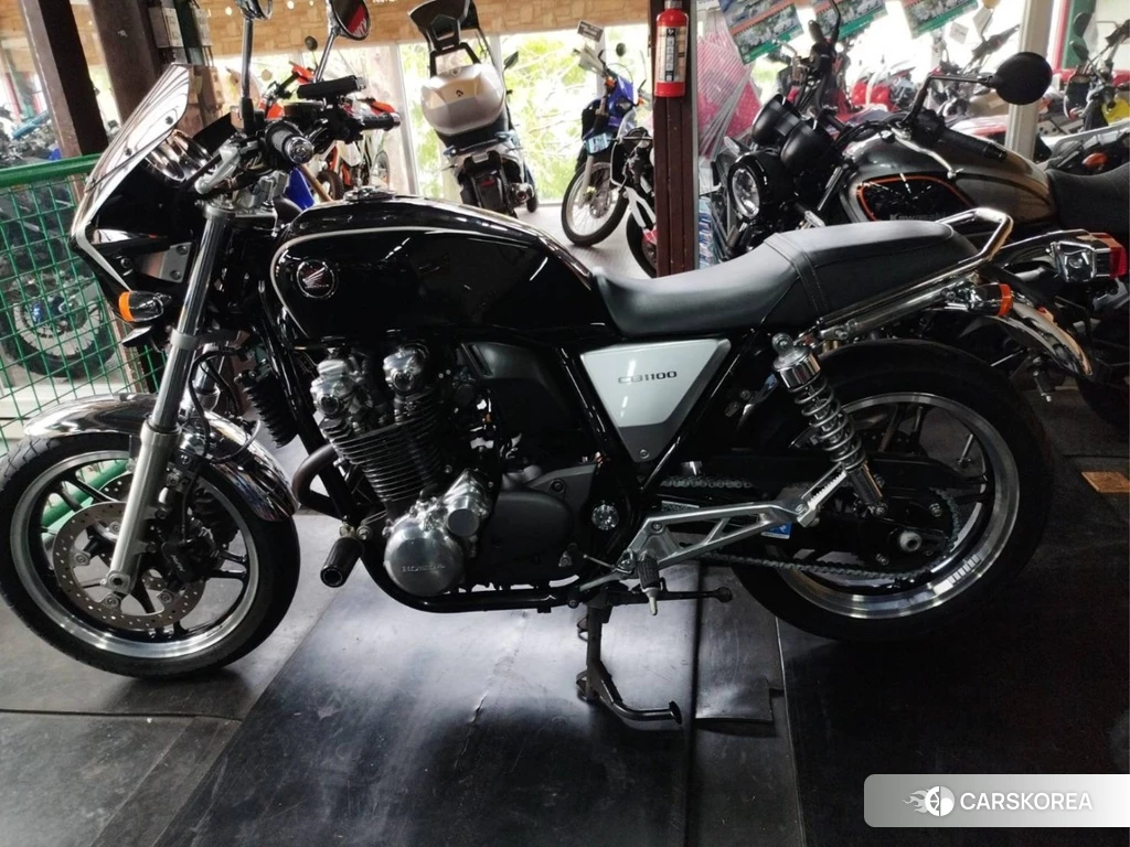 Проданный Honda CB1100 ABS 2010 из Японии, фото 2