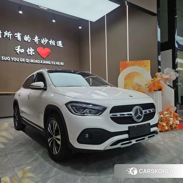 Mercedes-Benz GLA 2022 Белый из Китая, фото 2