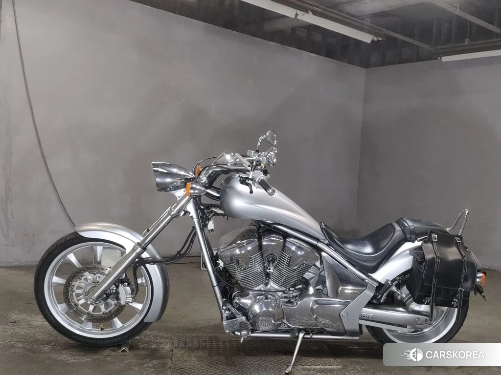Проданный Honda VT1300CX 2010 из Японии