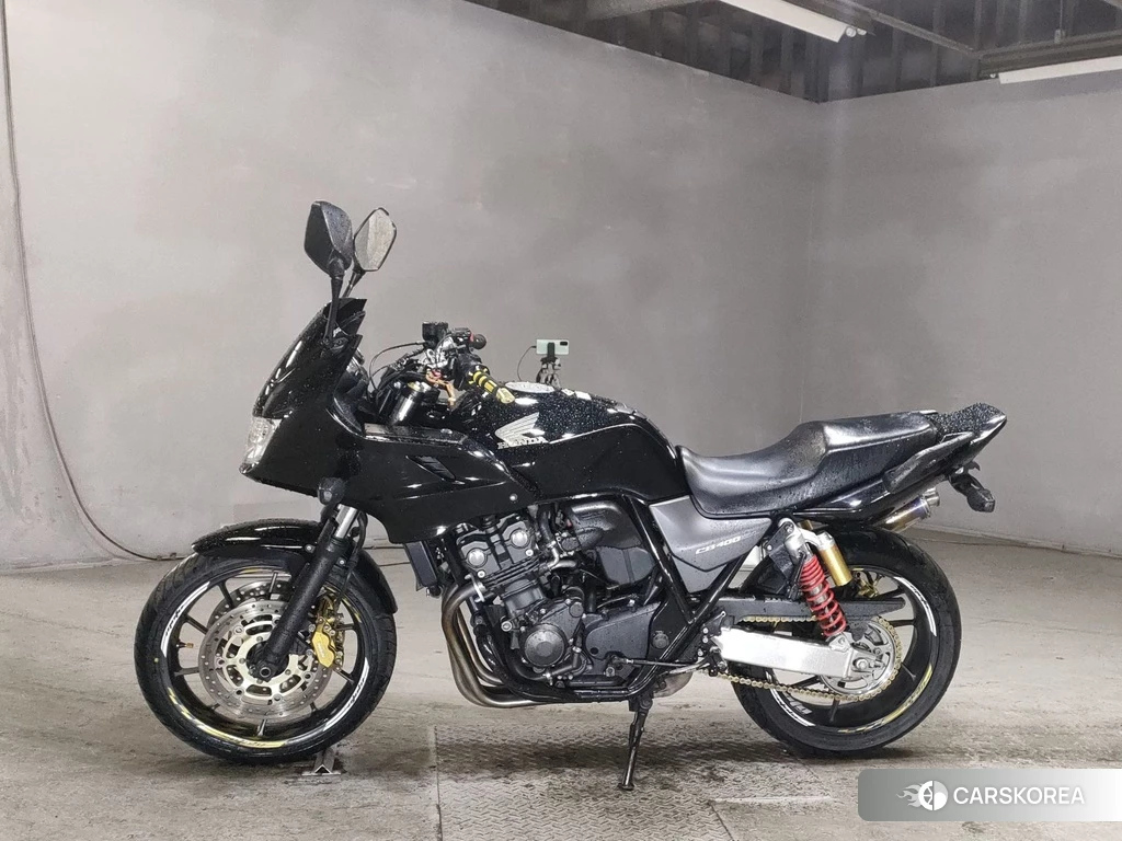 Проданный Honda CB400SF BOLDOR 2015 из Японии, фото 2