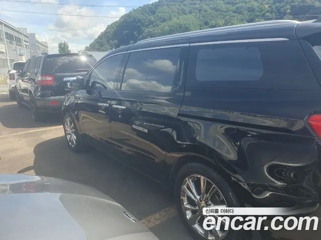 Kia The New Carnival id 2956794 из Кореи 11