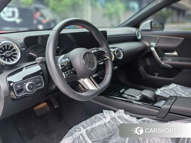 Mercedes-Benz Class A 2024 Белый из Китая, фото 4