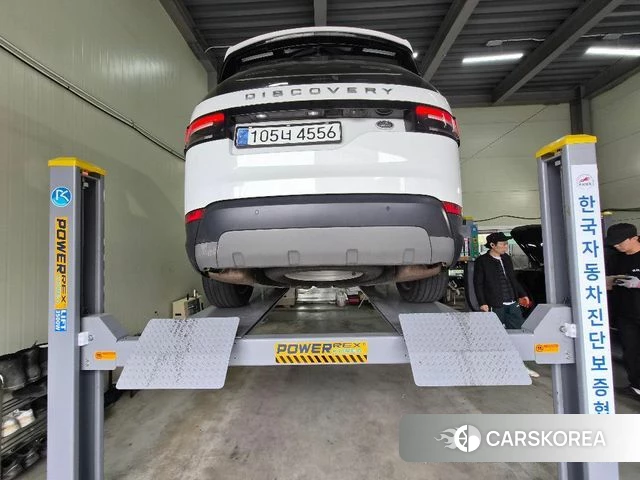 Land Rover Discovery 5 2019 Белый из Кореи, фото 2