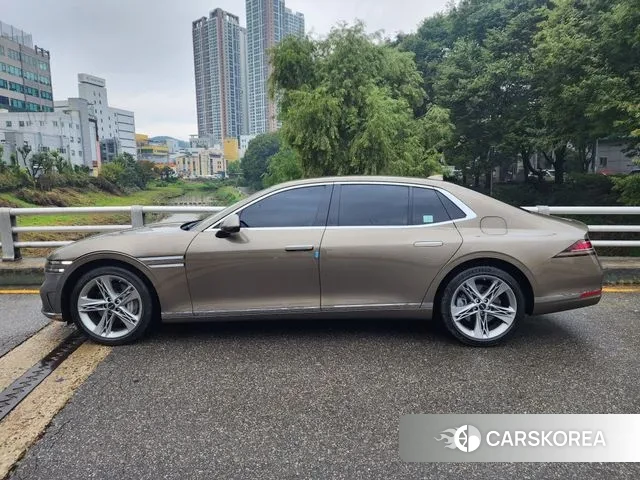 Genesis G90 (RS4) id 3360651 из Кореи 12