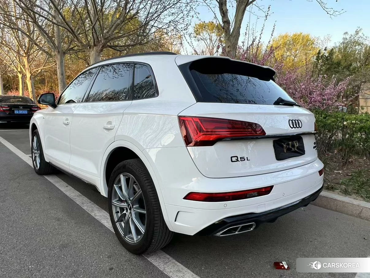 Audi Q5L id 4426657 из Китая 12