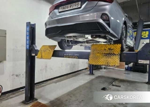 Kia The New K3 2nd generation 2022 Серебристо-серый из Кореи, фото 2