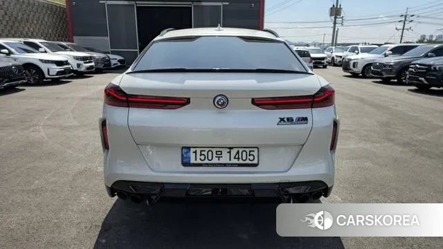 BMW X6M (G06) 2023 Белый из Кореи, фото 2