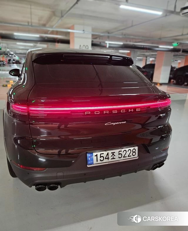 Porsche Cayenne (PO536) 2025 Черный из Кореи, фото 2