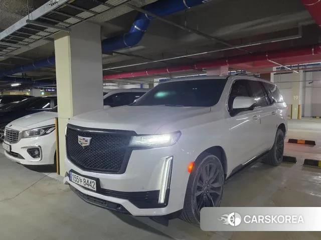 Cadillac Escalade 5th Generation 2022 Белый из Кореи, фото 2