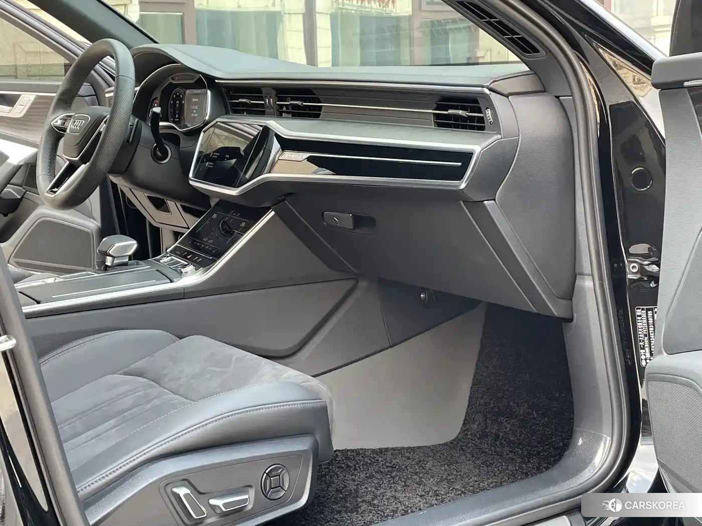 Audi A6L 2024 Черный из Китая, фото 2