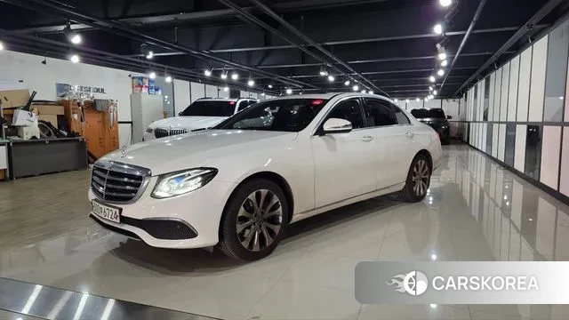 Mercedes-Benz E-Class W213 2019 Белый из Кореи, фото 4