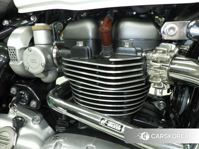 Engine photo
