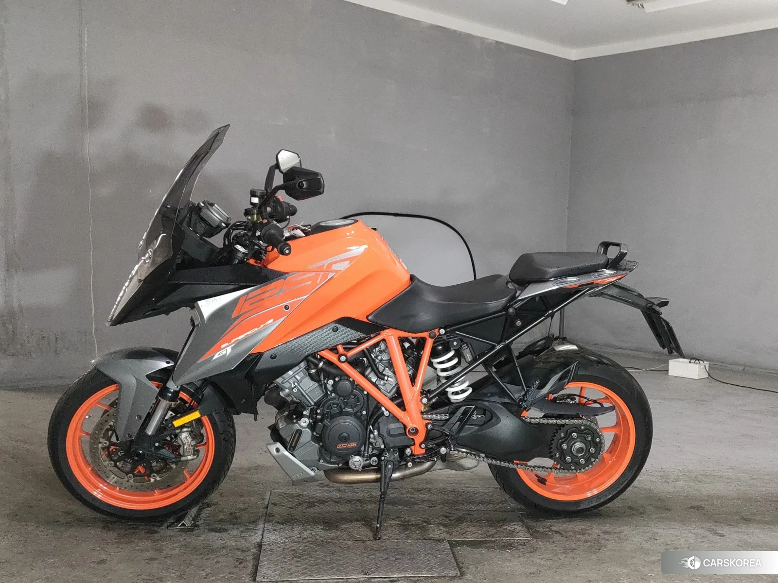 KTM 1290 SUPER DUKE GT 2018 из Японии