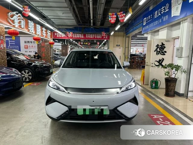 BYD Yuan PLUS 2025 Белый из Китая, фото 2