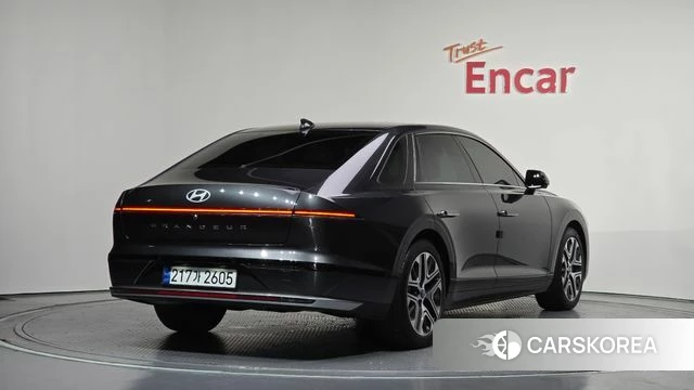 Hyundai Grandeur (GN7) id 4388007 из Кореи 12