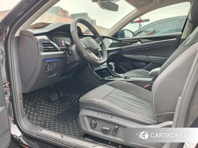 Volkswagen Passat id 4335154 из Китая 8