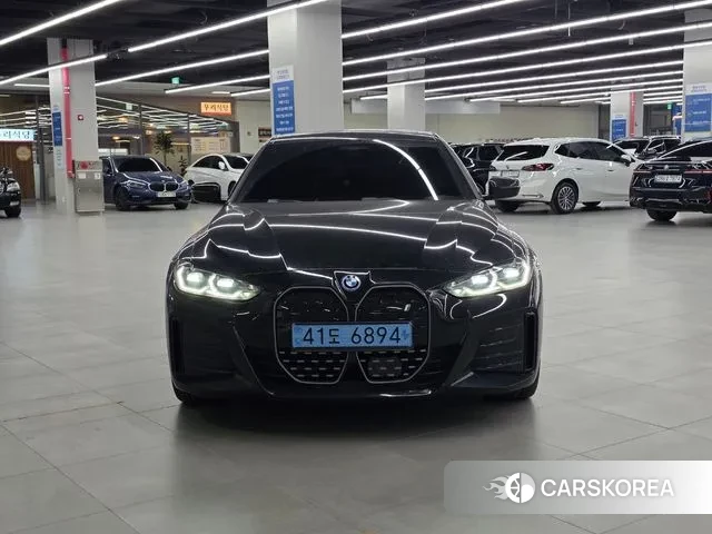 BMW i4 2024 Черный из Кореи, фото 2