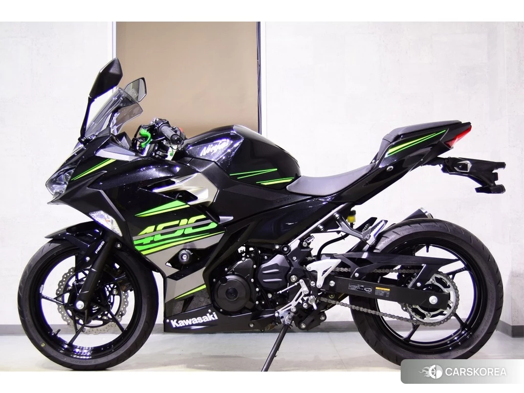 Проданный Kawasaki Ninja 400-2 2018 из Японии, фото 2