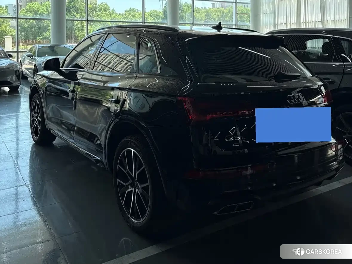 Audi Q5L id 4629598 из Китая 10
