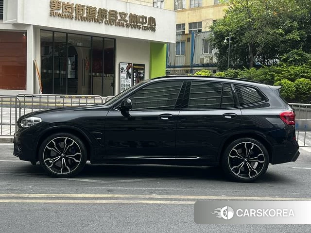 BMW X3 M id 4265859 из Китая 9
