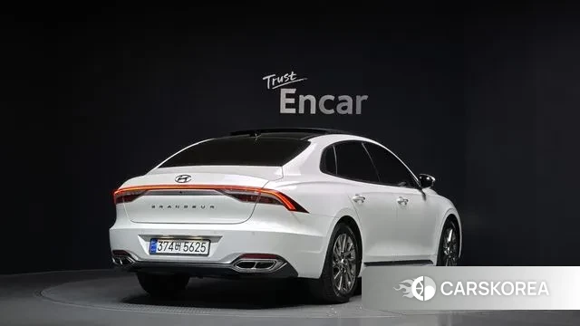 Hyundai The New Grandeur IG Hybrid id 3546538 из Кореи 12
