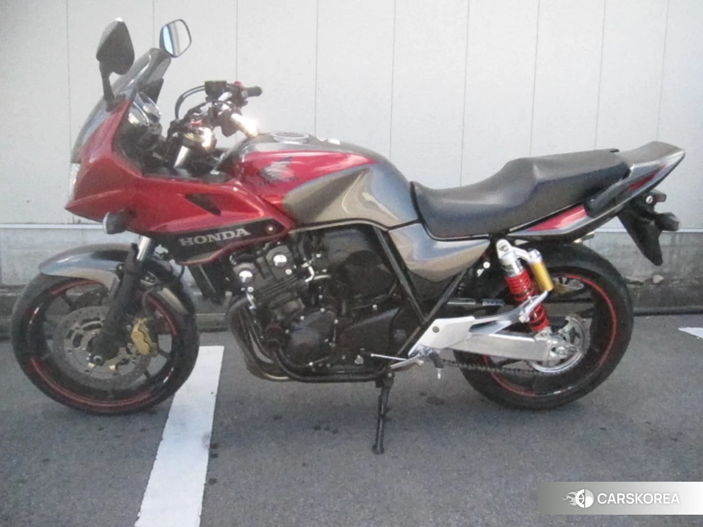 Проданный Honda CB400SF BOLDOR ABS 2016 из Японии, фото 2