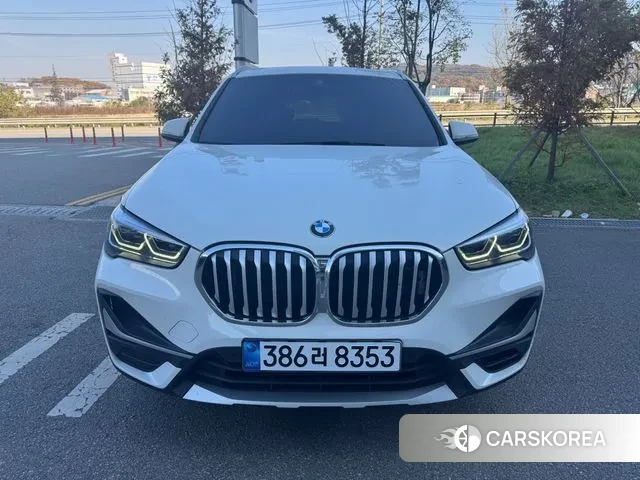 BMW X1 (F48) 2022 Белый из Кореи, фото 2