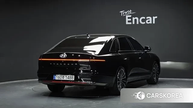 Hyundai Grandeur (GN7) id 2889331 из Кореи 12