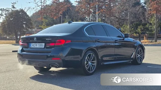 BMW 5 Series (G30) id 3670384 из Кореи 12