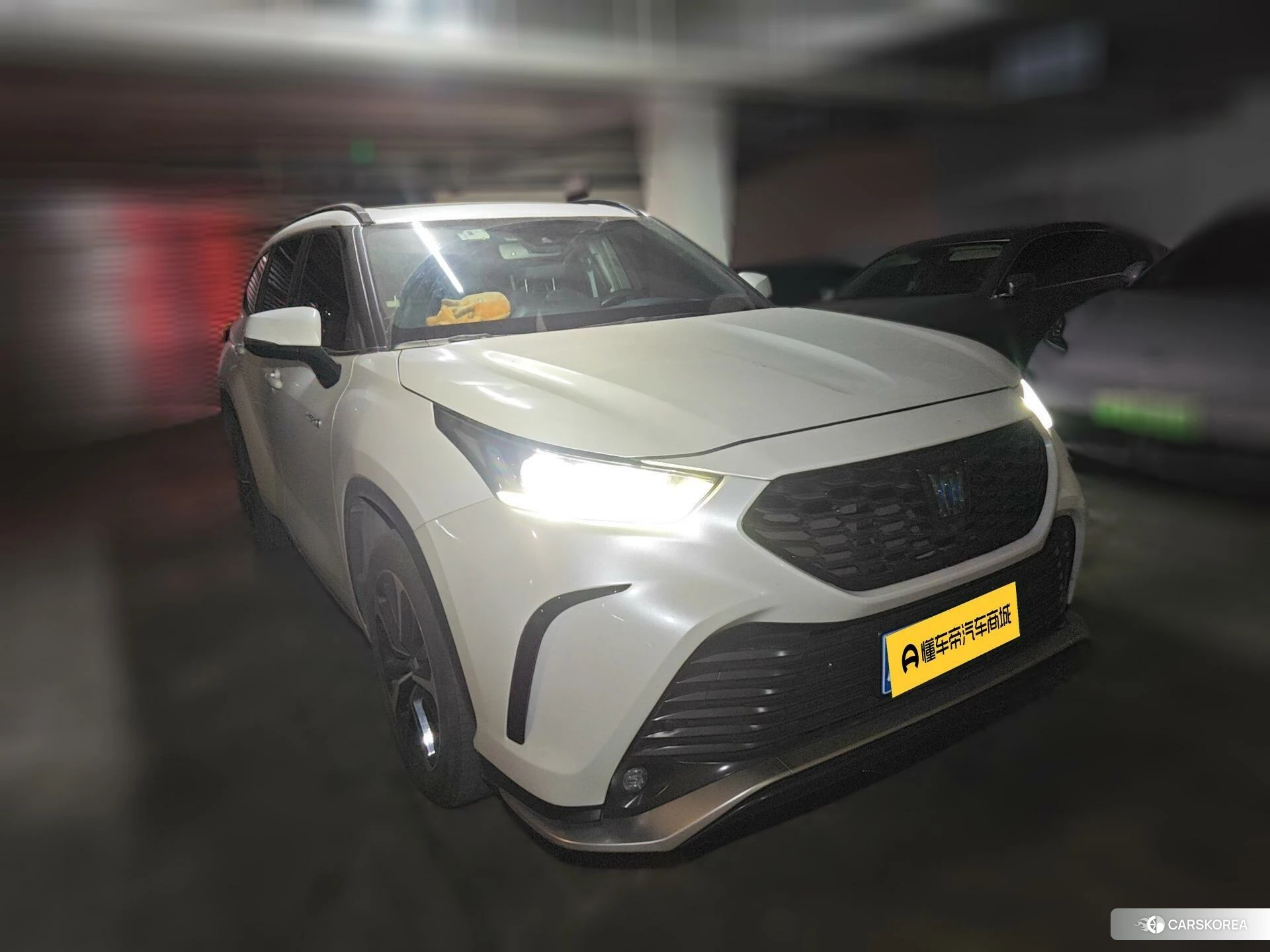 Toyota Crown Lufang id 4420200 из Китая 12